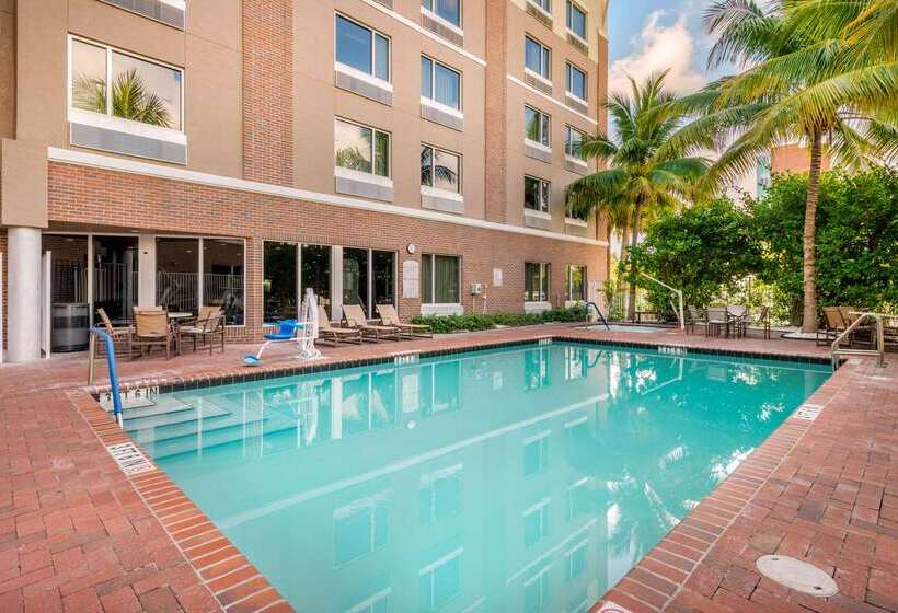 Cambria Hotel Ft Lauderdale, Airport South & Cruise Port