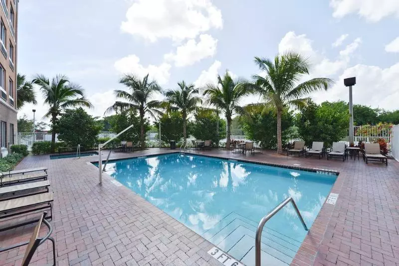 Cambria Hotel Ft Lauderdale, Airport South & Cruise Port