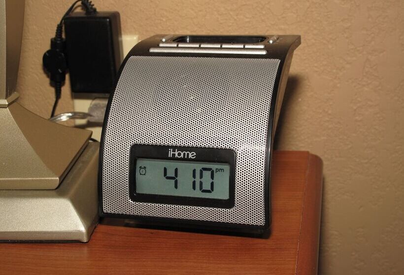 Отель Candlewood Suites Elgin – Northwest Chicago, An Ihg