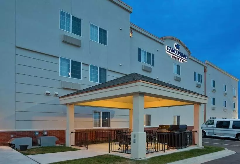 Отель Candlewood Suites Elgin – Northwest Chicago, An Ihg