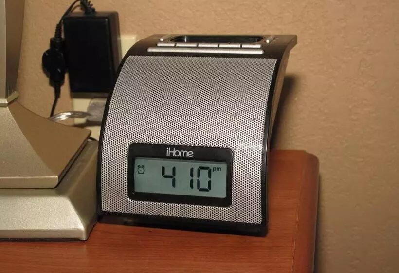 Отель Candlewood Suites Elgin – Northwest Chicago, An Ihg