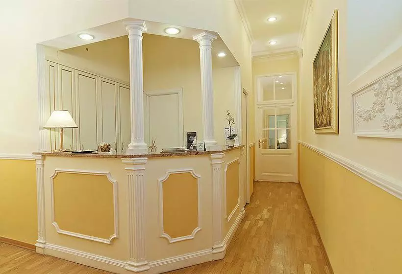 Hotel Domus Via Veneto