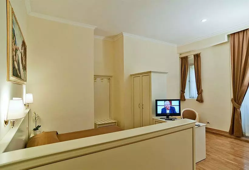 Hotel Domus Via Veneto