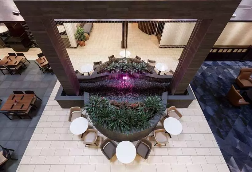 هتل Embassy Suites By Hilton Tampa Brandon