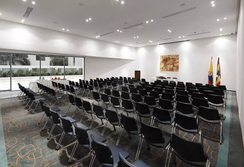 Hotel Estelar Alto Prado