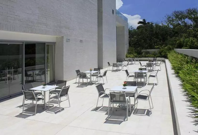 Hotel Estelar Alto Prado