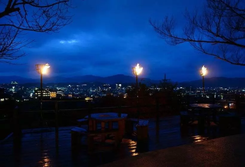 فندق Hidatakayama Futarishizuka Hakuun