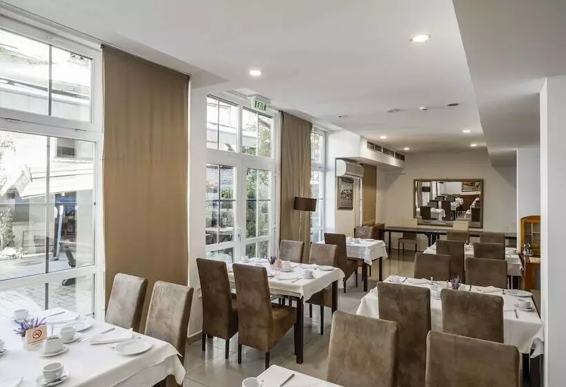 Garni Hotel Le Petit Piaf