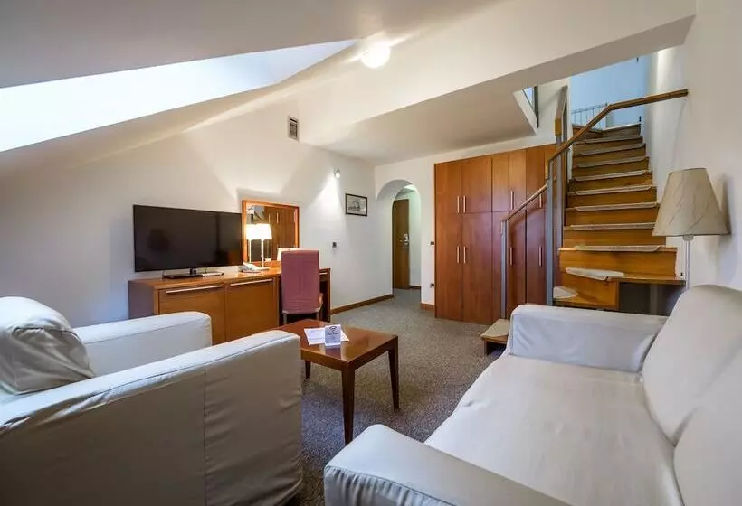 Garni Hotel Le Petit Piaf