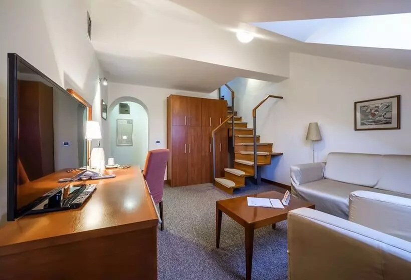 Garni Hotel Le Petit Piaf