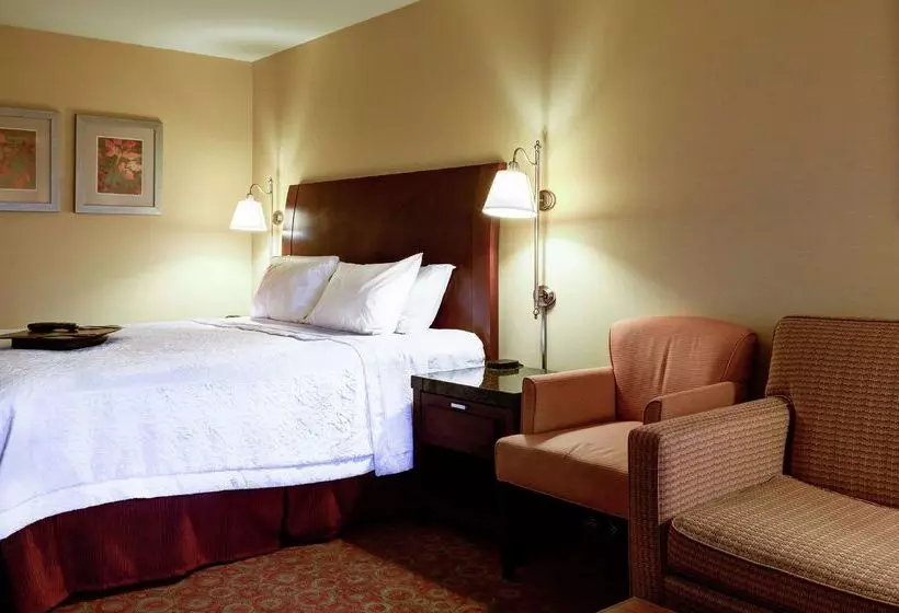 هتل Hampton Inn Pendleton