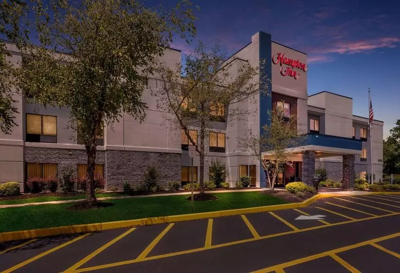 هتل Hampton Inn Princeton