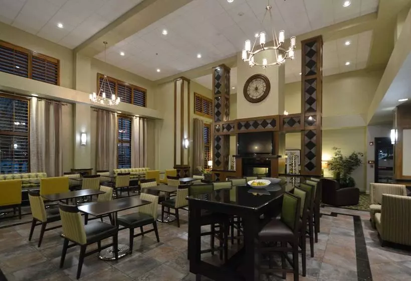 Отель Hampton Inn & Suites Carson City