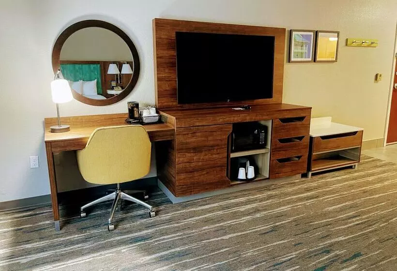 هتل Hampton Inn & Suites Pensacola I10 N At Univ. Town Plaza