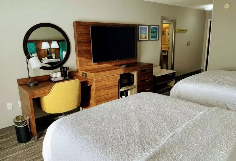 هتل Hampton Inn & Suites Pensacola I10 N At Univ. Town Plaza