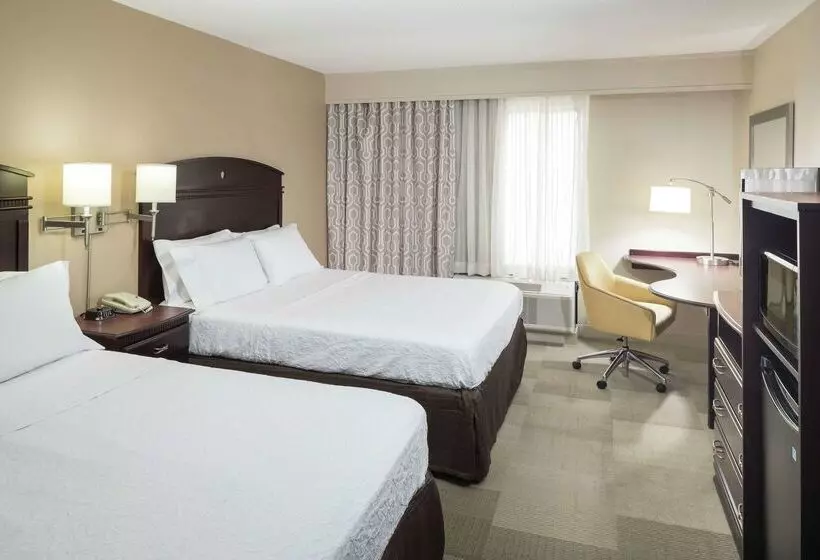 هتل Hampton Inn & Suites Pensacola I10 N At Univ. Town Plaza