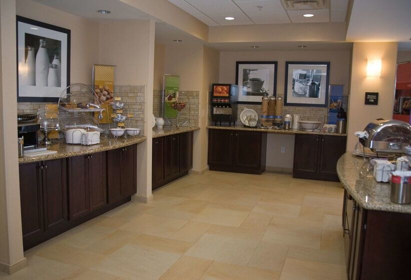 Отель Hampton Inn Watertown