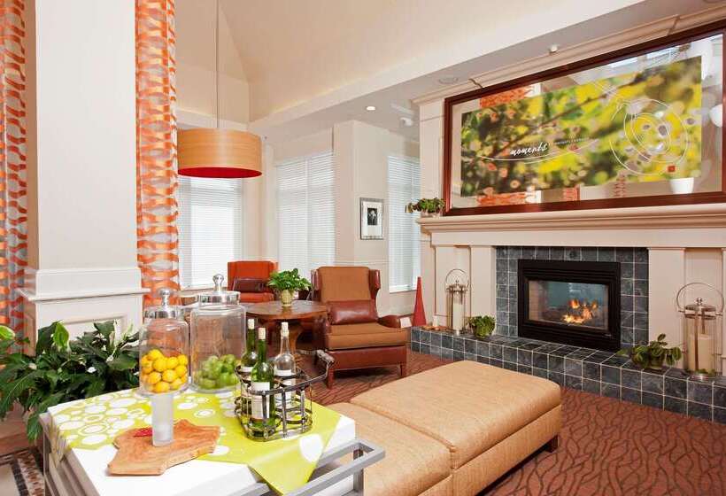 בית מלון כפרי Hilton Garden Inn Grand Forksund