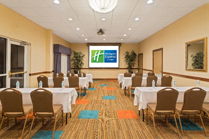 فندق Holiday Inn Express & Suites Lakeland North I 4, An Ihg