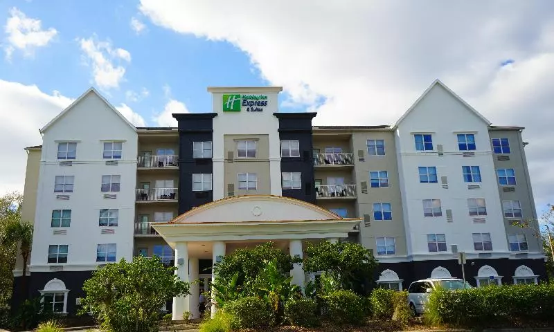 Отель Holiday Inn Express & Suites Lakeland North I 4, An Ihg