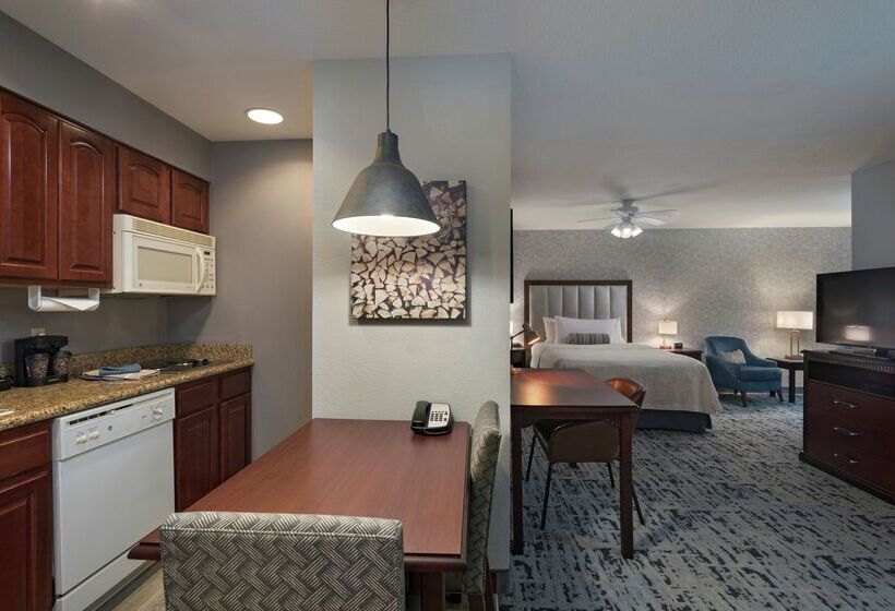 هتل Homewood Suites By Hilton Fort Collins
