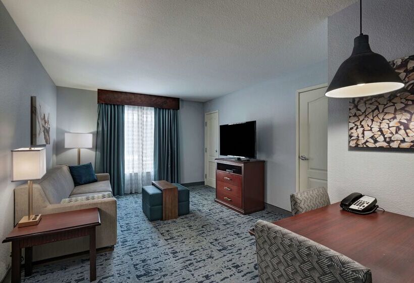 هتل Homewood Suites By Hilton Fort Collins