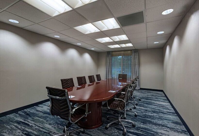 هتل Homewood Suites By Hilton Fort Collins