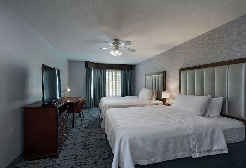 هتل Homewood Suites By Hilton Fort Collins