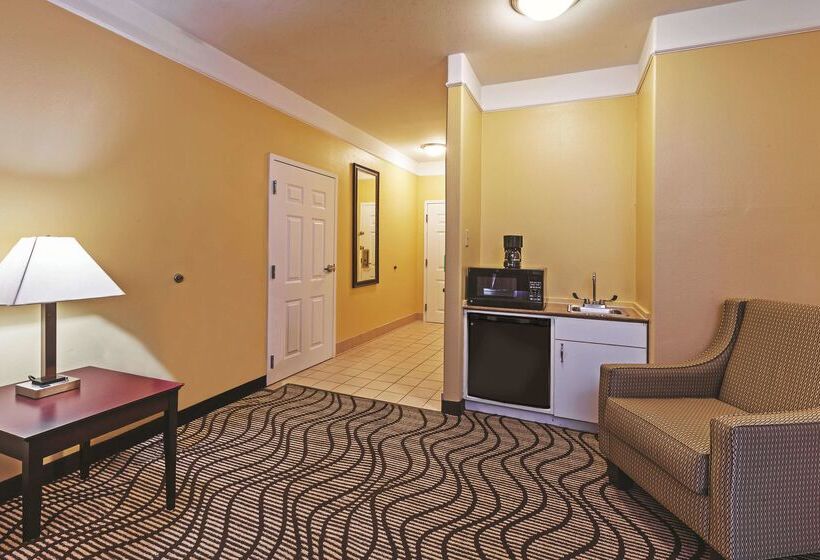 호텔 La Quinta Inn & Suites By Wyndham Angleton