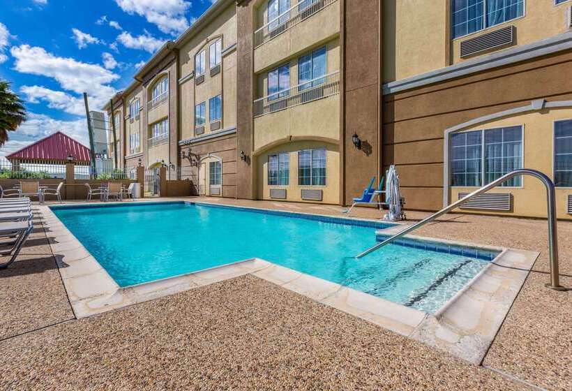 호텔 La Quinta Inn & Suites By Wyndham Angleton