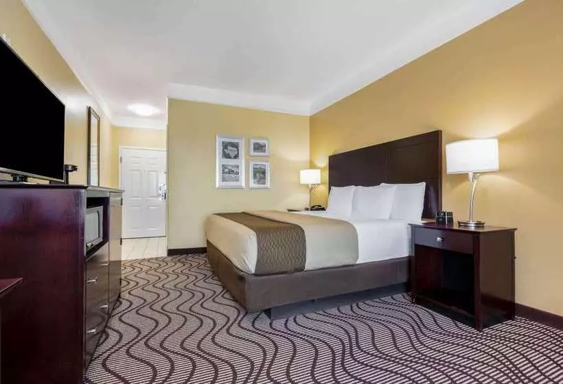 Szálloda La Quinta Inn & Suites By Wyndham Angleton