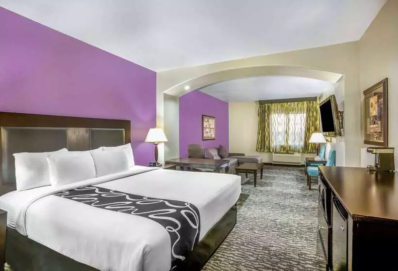 Отель La Quinta By Wyndham Kyle Austin South