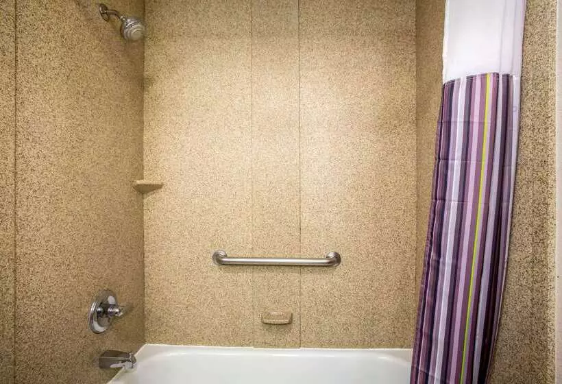 Отель La Quinta By Wyndham Kyle Austin South