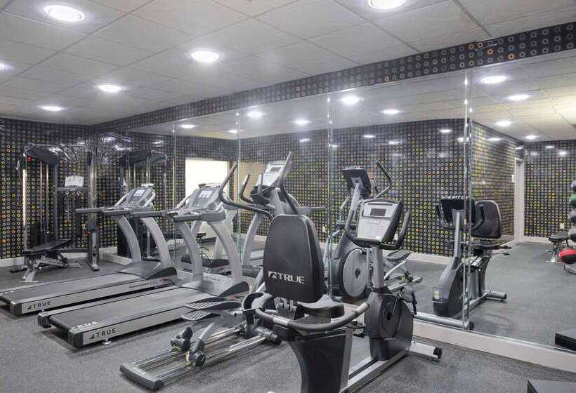 Отель La Quinta By Wyndham Mobile   Daphne