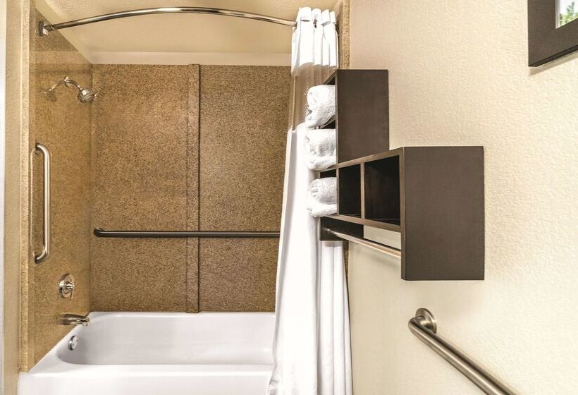 فندق La Quinta By Wyndham Rome