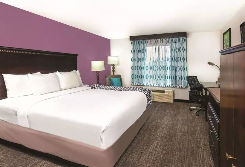 ホテル La Quinta By Wyndham Rome