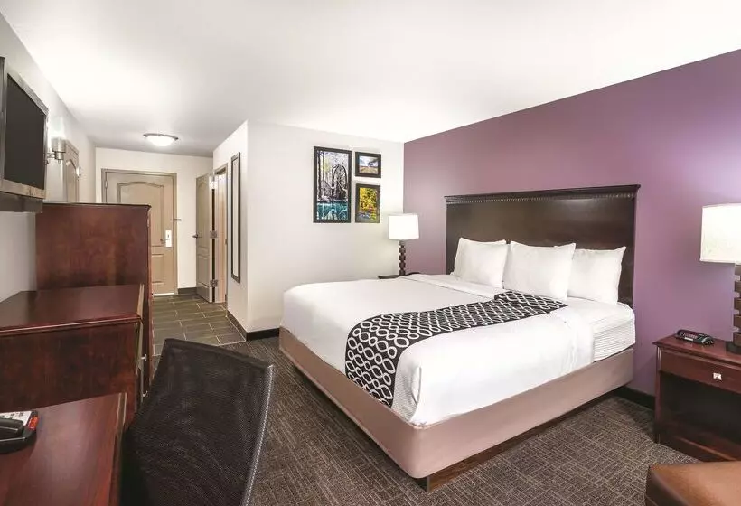 ホテル La Quinta By Wyndham Rome