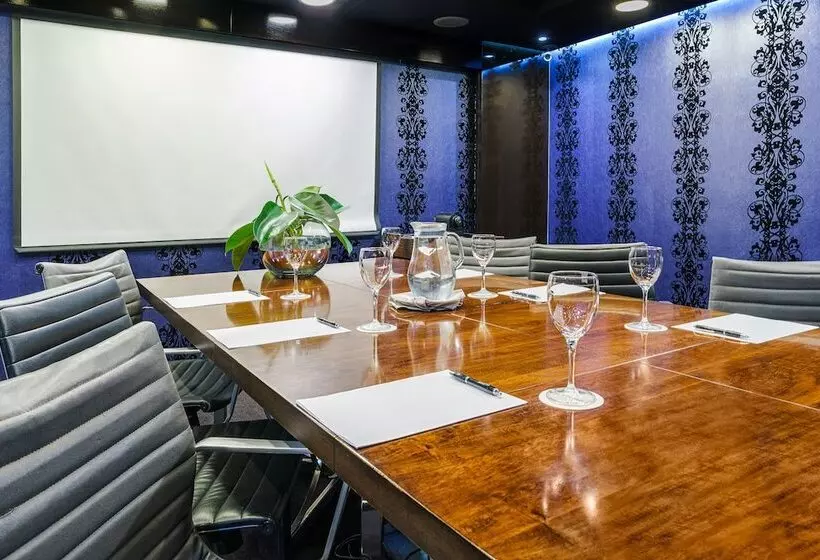 هتل Lennox Buenos Aires