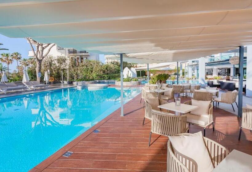 ホテル Marins Suites  Adults Only