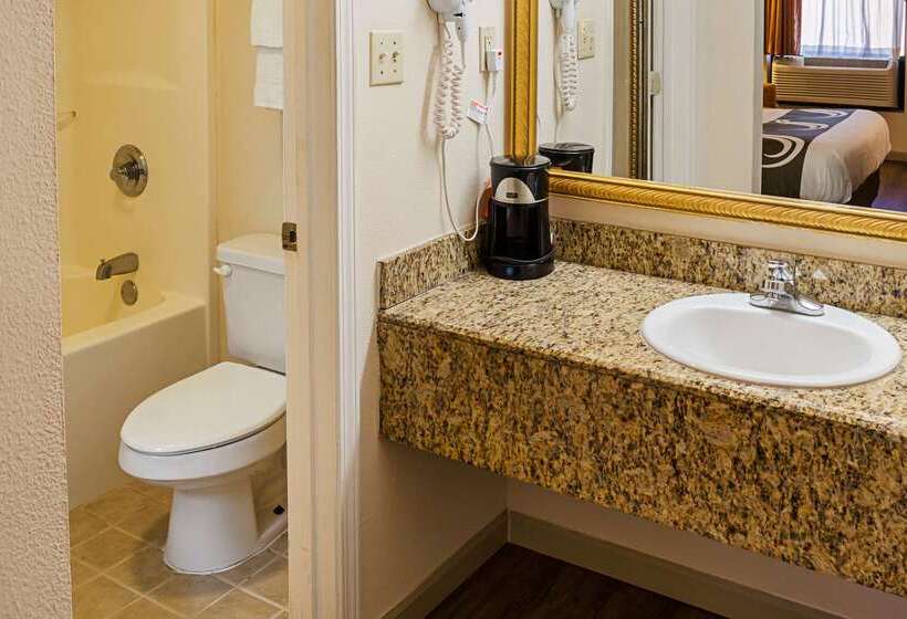 فندق Quality Inn Biloxi Beach