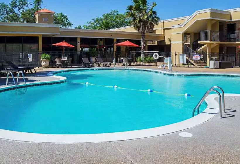 酒店 Quality Inn Biloxi Beach