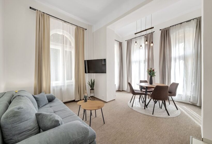 ホテル Rezidence Villa Gloria