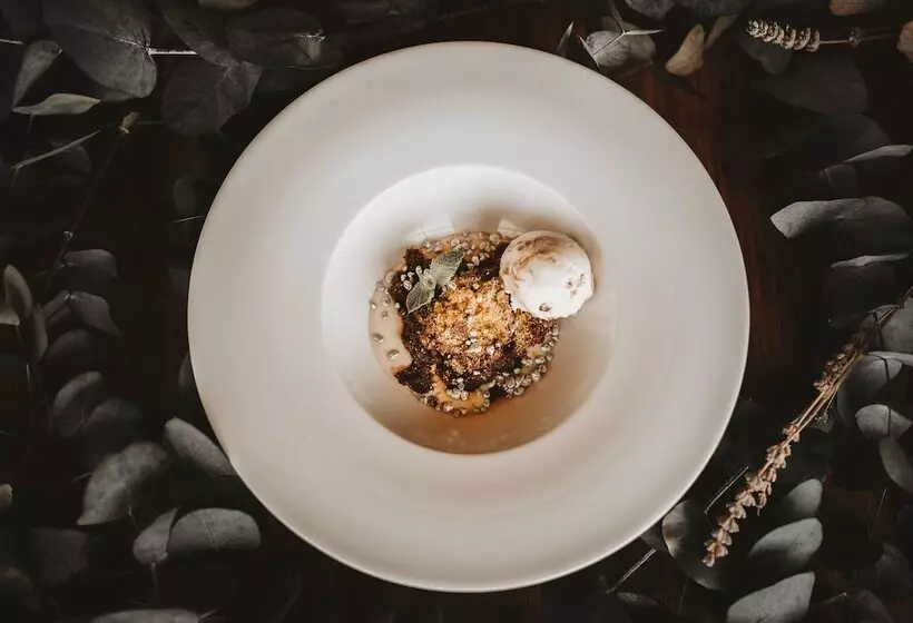 فندق ريفى Torre Mayorazgo