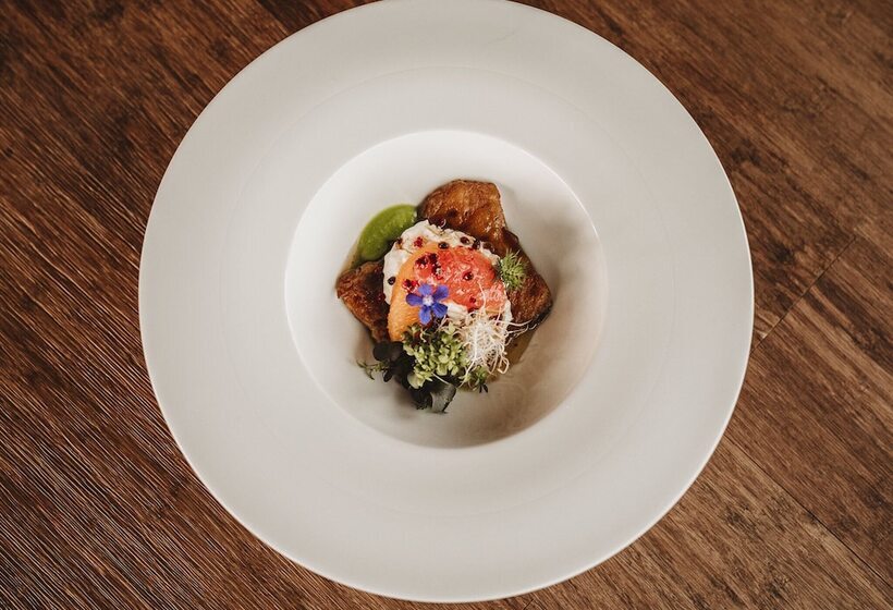 فندق ريفى Torre Mayorazgo