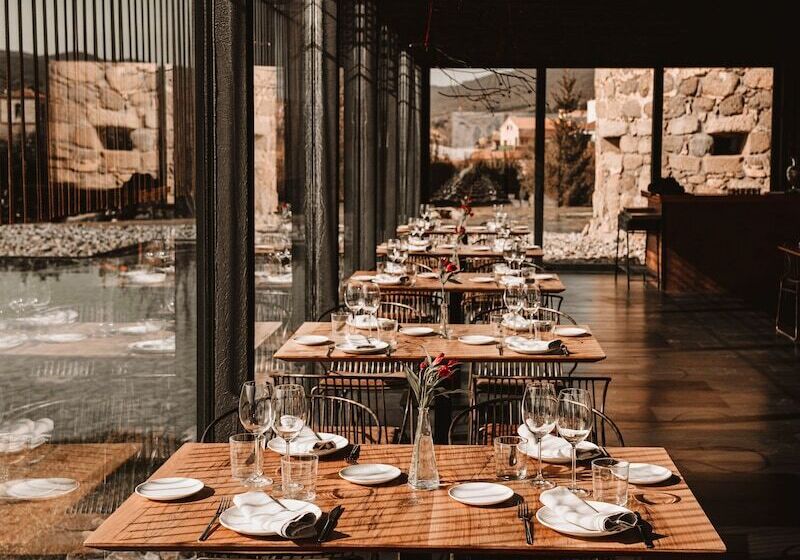 فندق ريفى Torre Mayorazgo