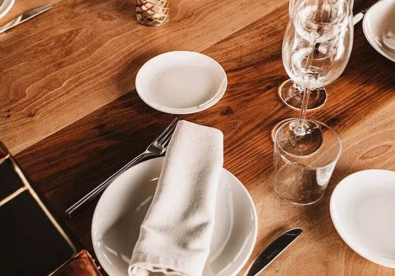 فندق ريفى Torre Mayorazgo