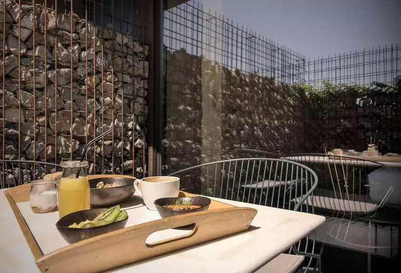 فندق ريفى Torre Mayorazgo