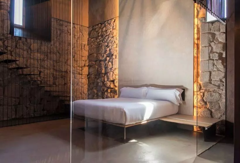 فندق ريفى Torre Mayorazgo