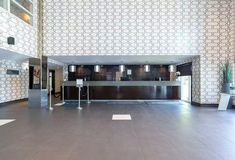 Sandman Hotel & Suites Calgary South