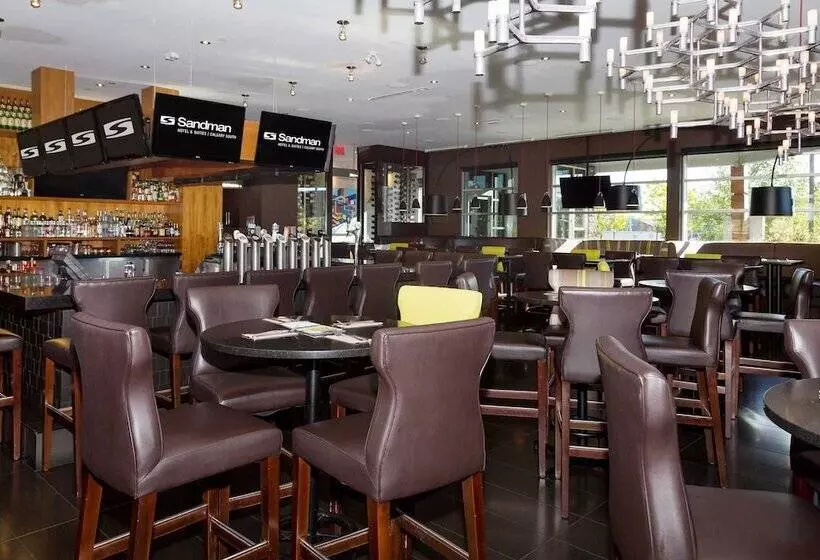 Sandman Hotel & Suites Calgary South